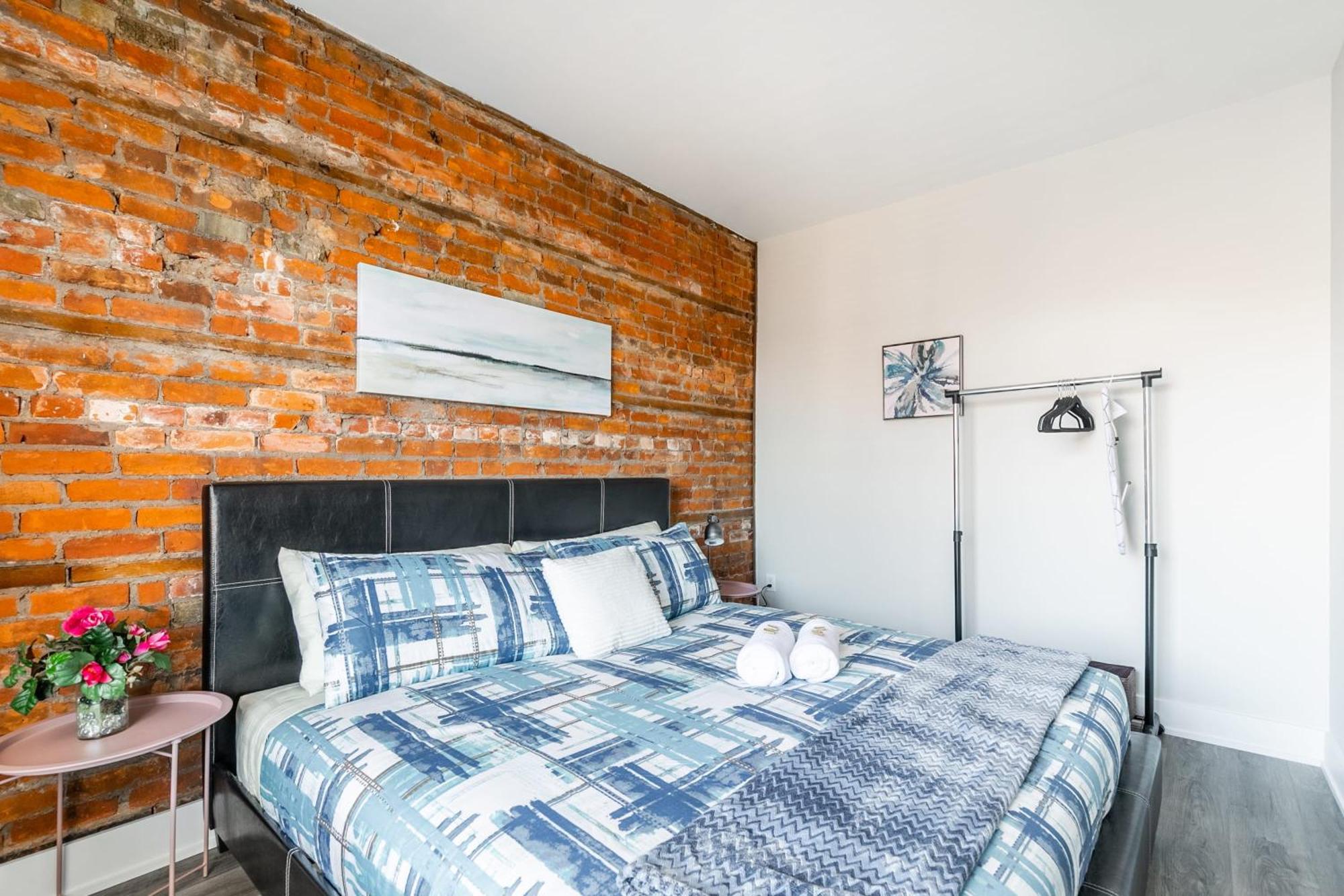 1Br Apt In Hamilton'S Best Neighbourhood Apartment Exterior photo